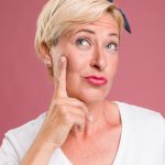 طرق فعّالة للتخلص من التجاعيد وعلامات الشيخوخة المبكرة